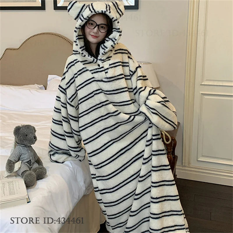 Thicken Flannel Cartoon Female Long Robe Hooded Nightgown Autumn Winter Sleepwear Home Clothes Loose Coral Fleece Warm Nightwear