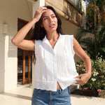 Summer Women’s Button Down Eyelet Tops Solid Color Sleeveless Round Neck Lace Trim Shirts Daily Casual Blouse Summer