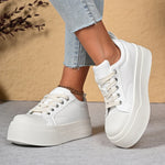 Korean Round Toe Platform Sneakers Women 2026 Autumn Lace Up Thick Bottom Vulcanized Shoes Woman Plus Size 43 Non Slip Sneakers