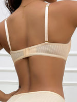 Sexy Anti-Gathering Deep V-Shaped Bra with Soft Underwire for European and American Markets, Designed to Lift and Gather Side Breasts, Enhance Small Busts, and Make the Chest Appear Larger