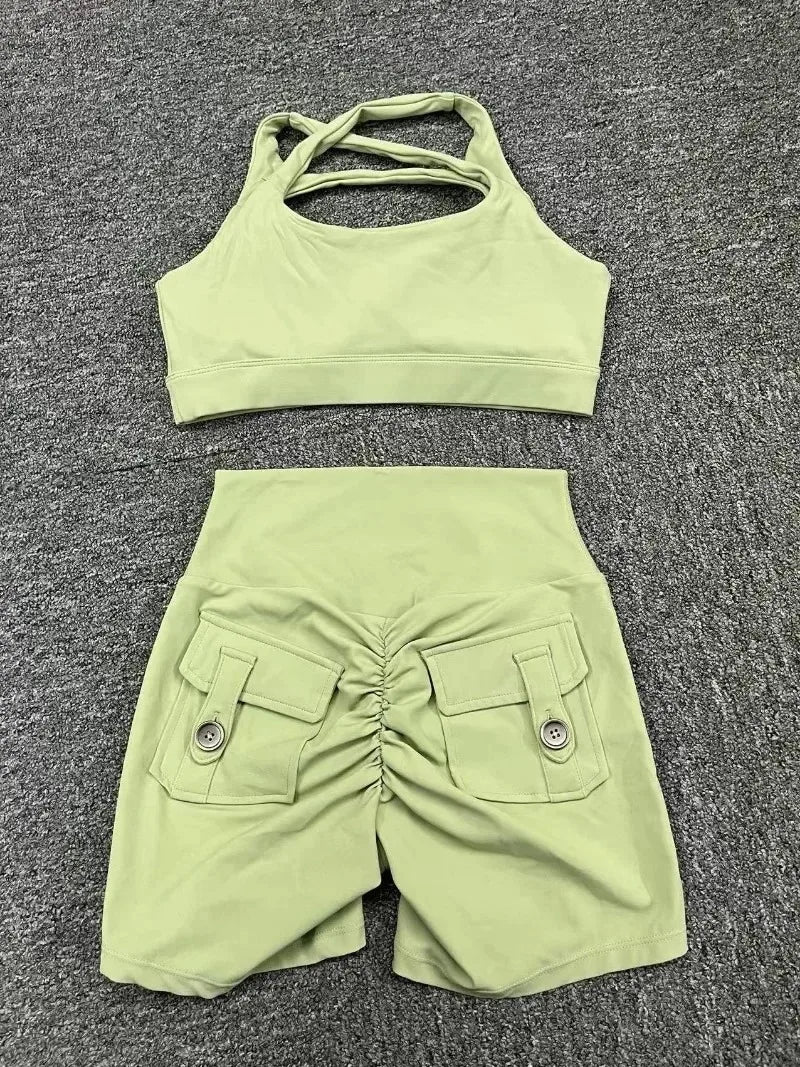 Seamless Yoga Sets Sports Fitness Peach Hip-lifting Pocket Shorts Cross Beauty Back Vest Suits Workout Gym Shorts Sets for Women
