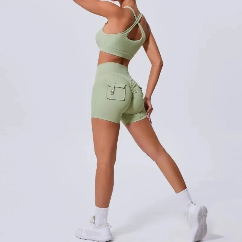 Seamless Yoga Sets Sports Fitness Peach Hip-lifting Pocket Shorts Cross Beauty Back Vest Suits Workout Gym Shorts Sets for Women