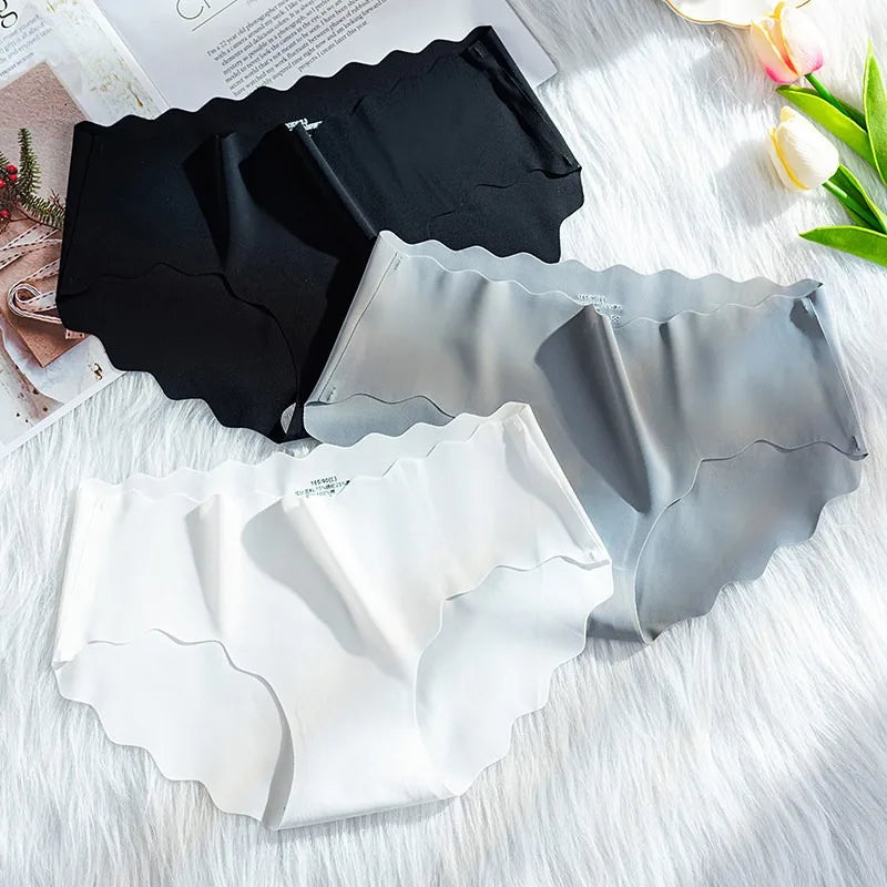 3Pcs/Set Seamless Ice Silk Panties Women Low Waist Briefs Female Underpants Invisible Underwear Sexy Lingerie M-XL Intimates