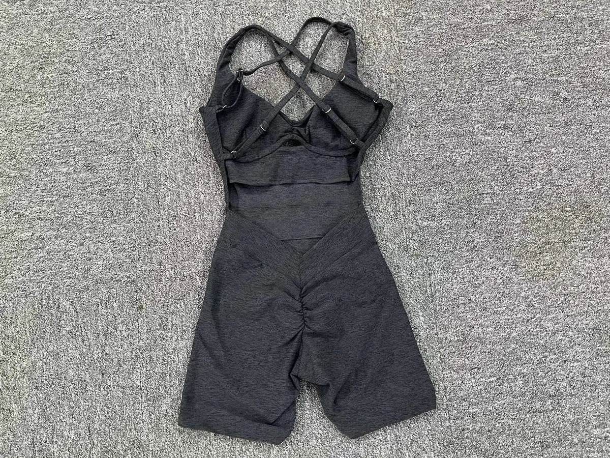Adjustable double straps Open backV shape back design Scrunch butt No front seam Flatlock InseamRemovable pads BODYSUIT