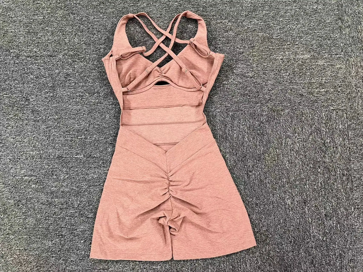 Adjustable double straps Open backV shape back design Scrunch butt No front seam Flatlock InseamRemovable pads BODYSUIT