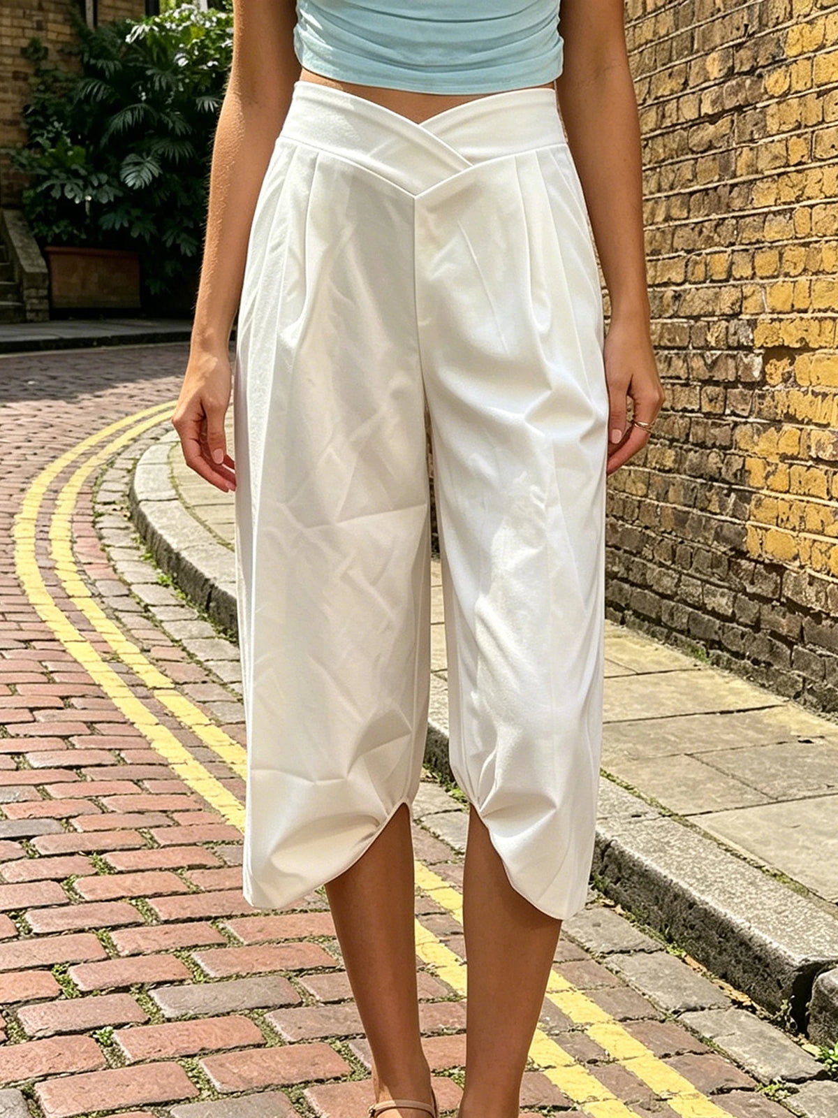 Summer Women Cargo Capri Pants Elastic Waist Cuffs Cropped Trousers with Side Pockets Fashion Casual Loose Fit Pants Streetwear
