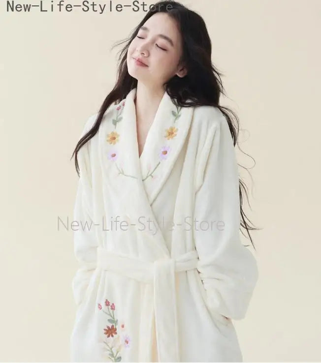 Thick Extra Long Embroidered Coral Fleece Bathrobe Elegant Ladies Winter Bridal Home Sleepwear Dressing Gown