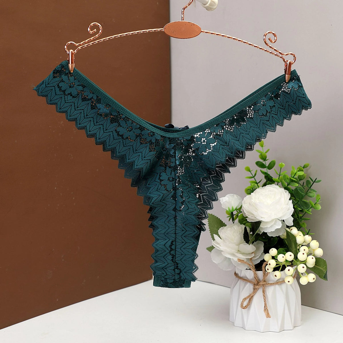 Women's Panties Sexy Lace T Back Woman G-String Solid Mid Waist Hollow Out Thong Transparent Underwear V-shape Girl Erotic Panty