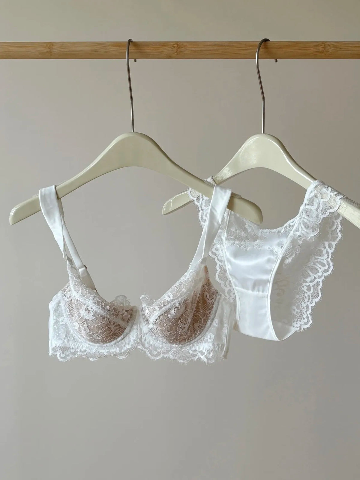 French Lace Minimizer Bra Set Large Bust | U-Plunge Push Up Anti-Sagging Sexy Underwear | Summer NewHot Sale MOYISU Panty Set