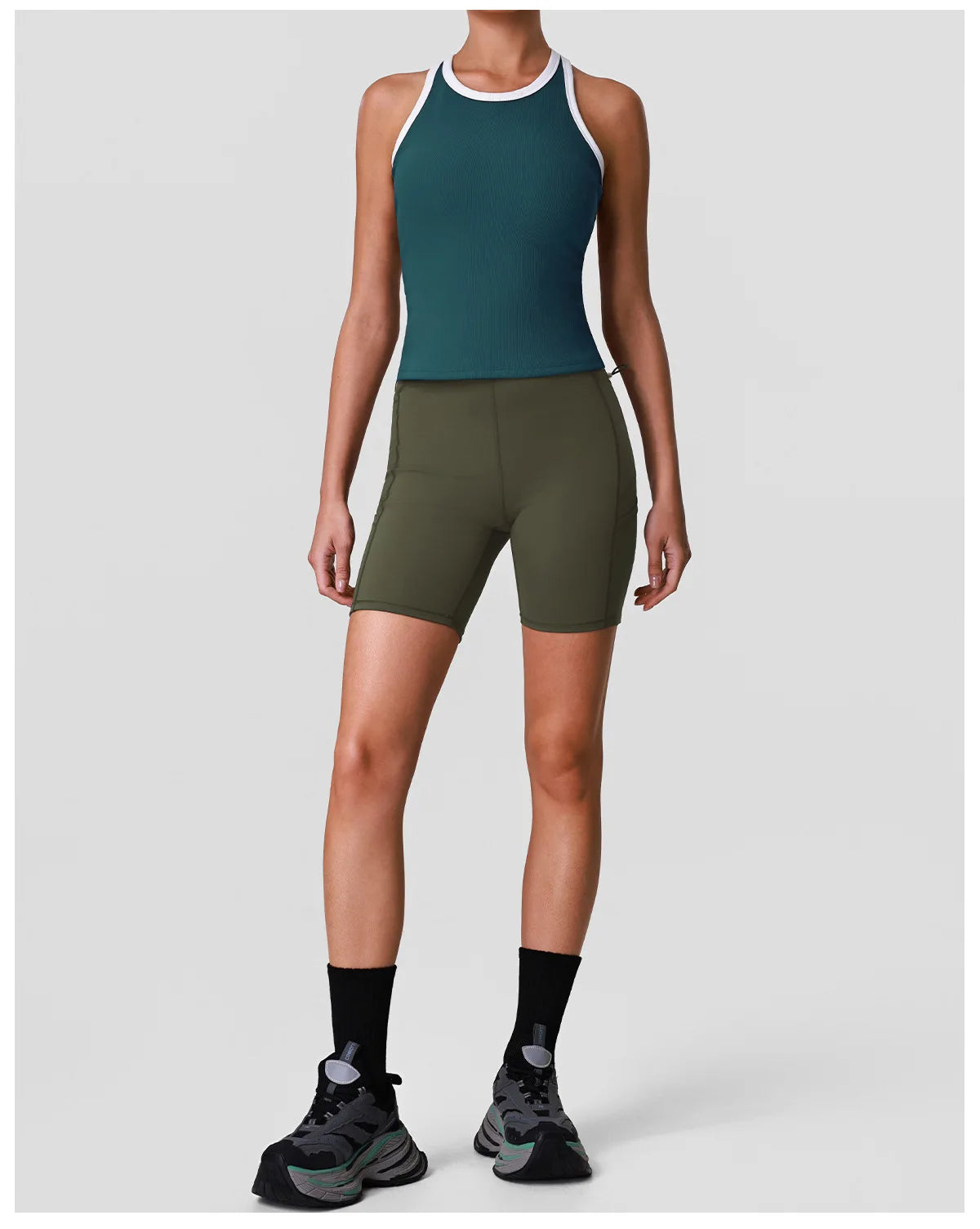 Naked High Waisted Yoga Shorts Women Quick Drying Side Pocket Cycling Pants Outdoor Abdominal and Hip Lifting Sports Shorts