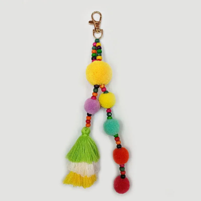Summer Beach Shell Keychain Boho Style Hair Ball Tassel Keychain Colorful Pompom Keyring for Women Bag Hanging Pendants