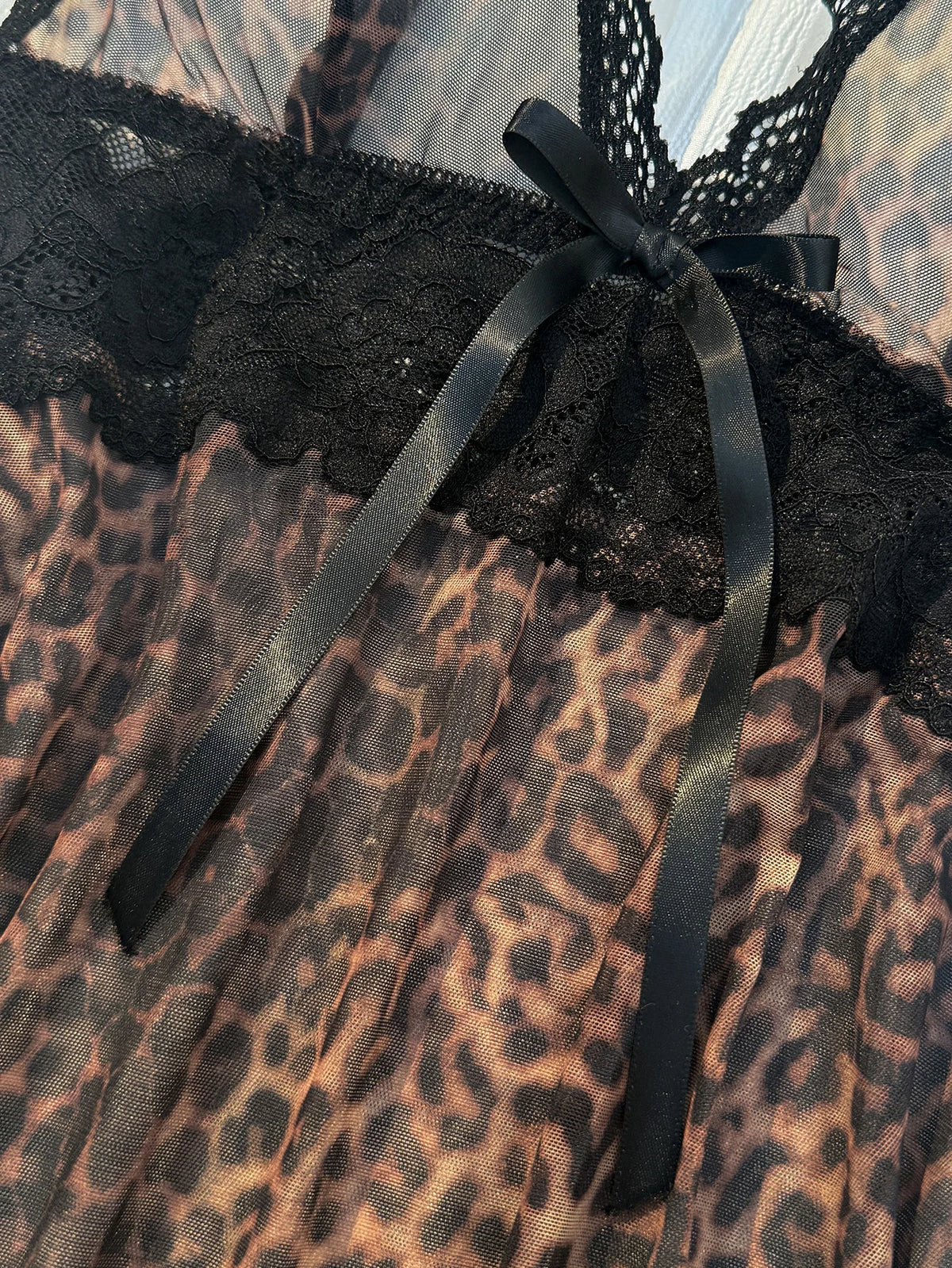 Lace-Trimmed Leopard Print Sleepwear Set Elegant Beauty Gift for Wife Sexy Nightgown And Underwear Combo