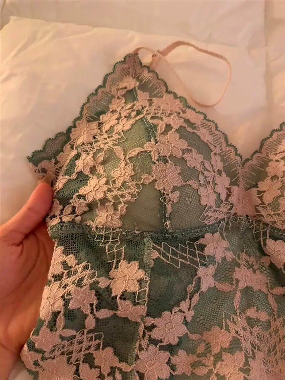 Sexy French Lace Halter Bra Summer Bralette Small Bust Wrinkle-Free Adjustable Straps Beauty Back Vest Wirefree Comfort Bra Set