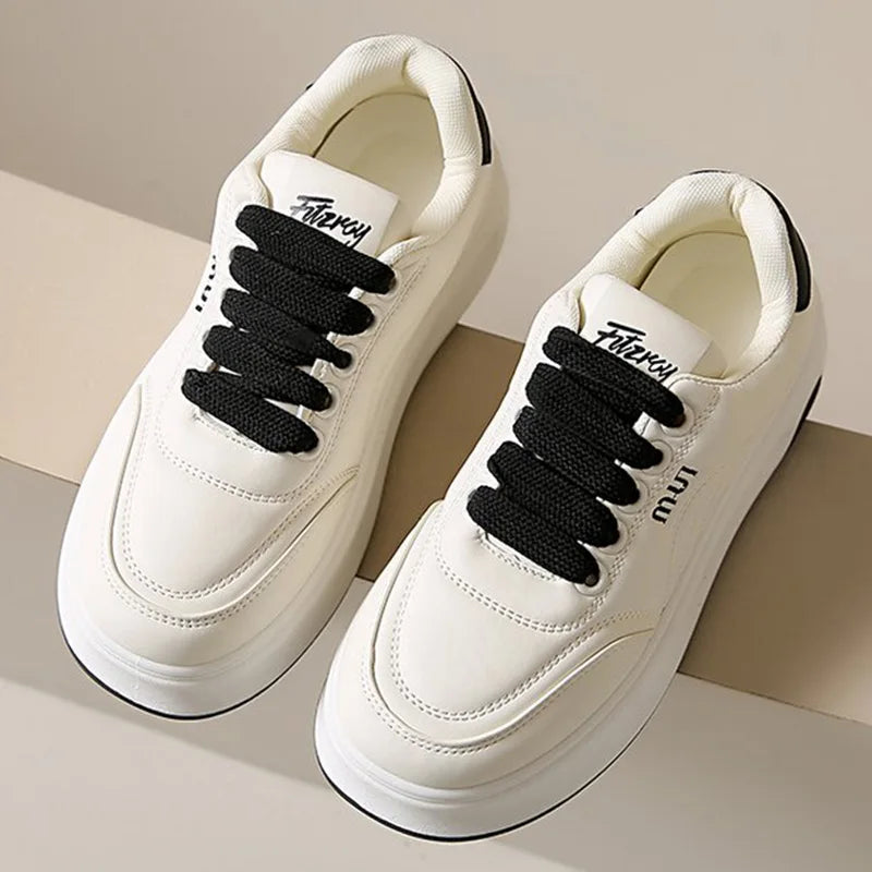 Letter Embroidery Sports Shoes Women Spring Autumn Mix Color Lace Up Sneakers Woman Soft Sole Platform Vulcanize Shoes Mujer
