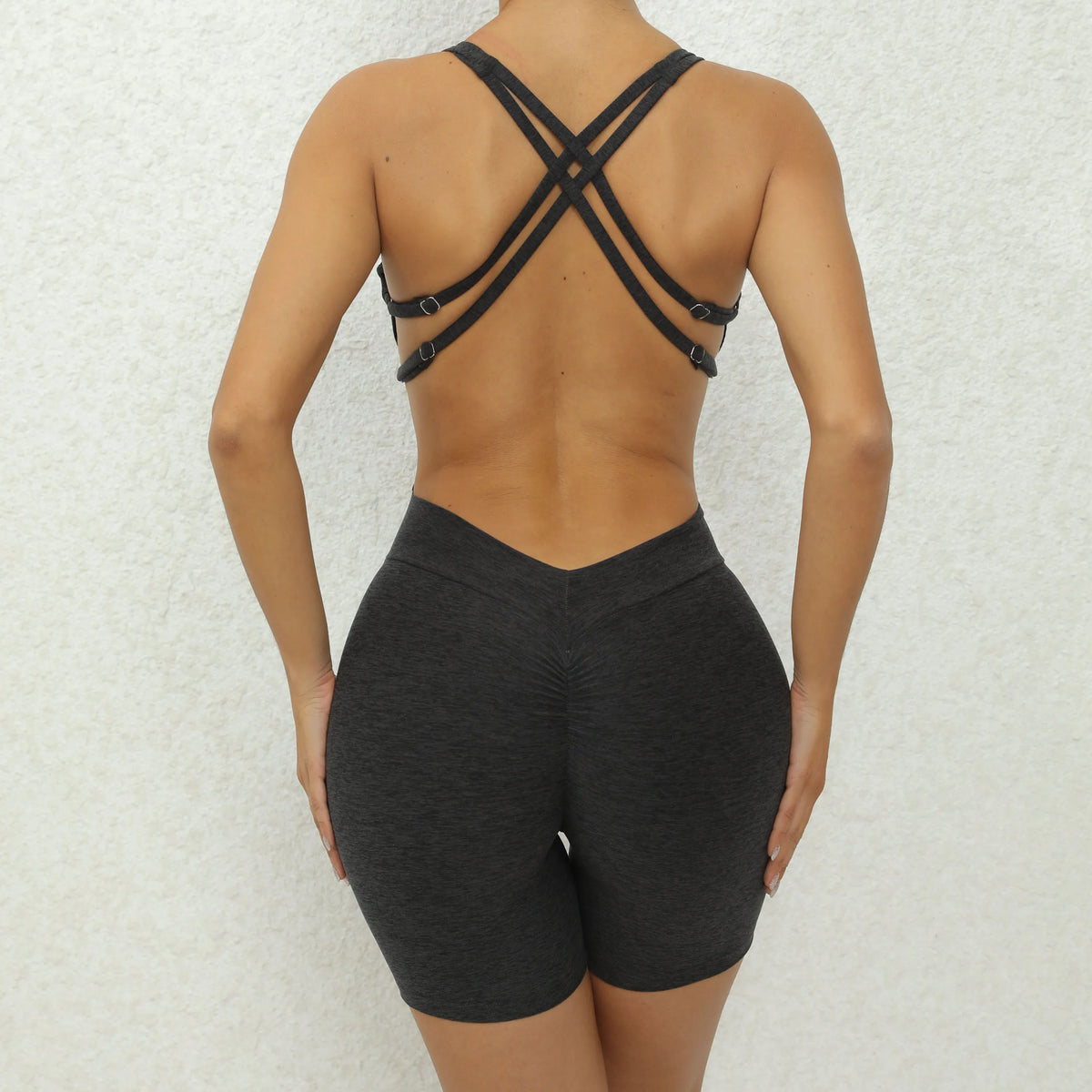 Adjustable double straps Open backV shape back design Scrunch butt No front seam Flatlock InseamRemovable pads BODYSUIT