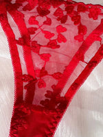 French Lace Heart Bra Set Girls Sexy Women Bralette Adjustable Transparent Embroidery Underwear Thong Bras Lingerie Panties Sets