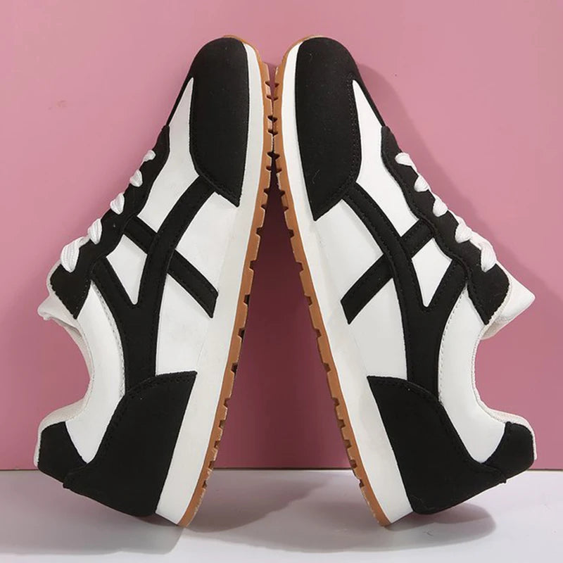 Black White Mix Color Sneakers Women Low Top Non Slip Sports Shoes Woman Lace Up Plus Size 35-43 Vulcanize Shoes Female