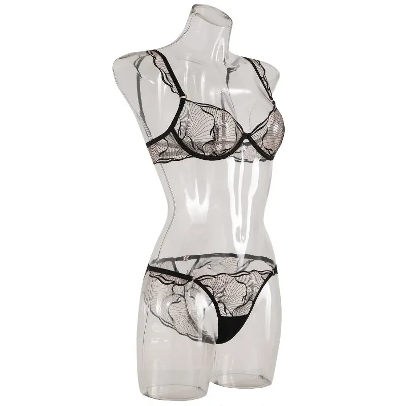 Sexy French Minimizer Bra Ultra Thin Embroidery Lace Large Bust Full Coverage Wireless Lingerie Set CA Delivery MOYISU 32-38-ABC