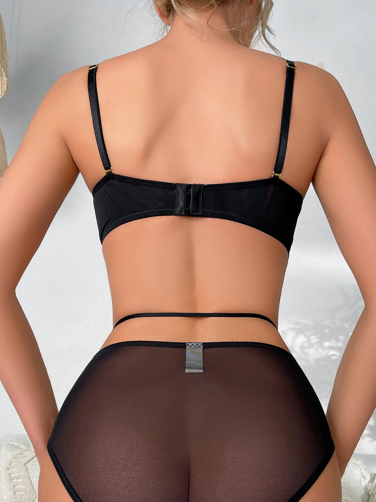 Ultra-thin spongeless sexy underwear set with transparent underwire bra underwear strap 3-piece set