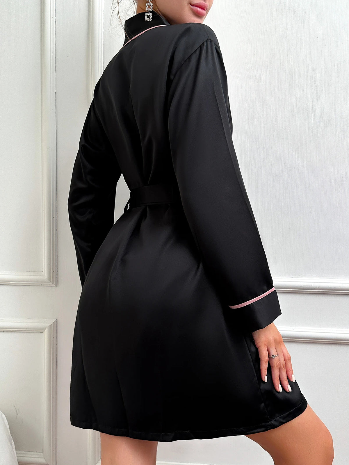 Simple Fashion Women's Robe Tie Belt Solid Color Casual Bathrobe Comfortable Sleepwear for Daily Wear