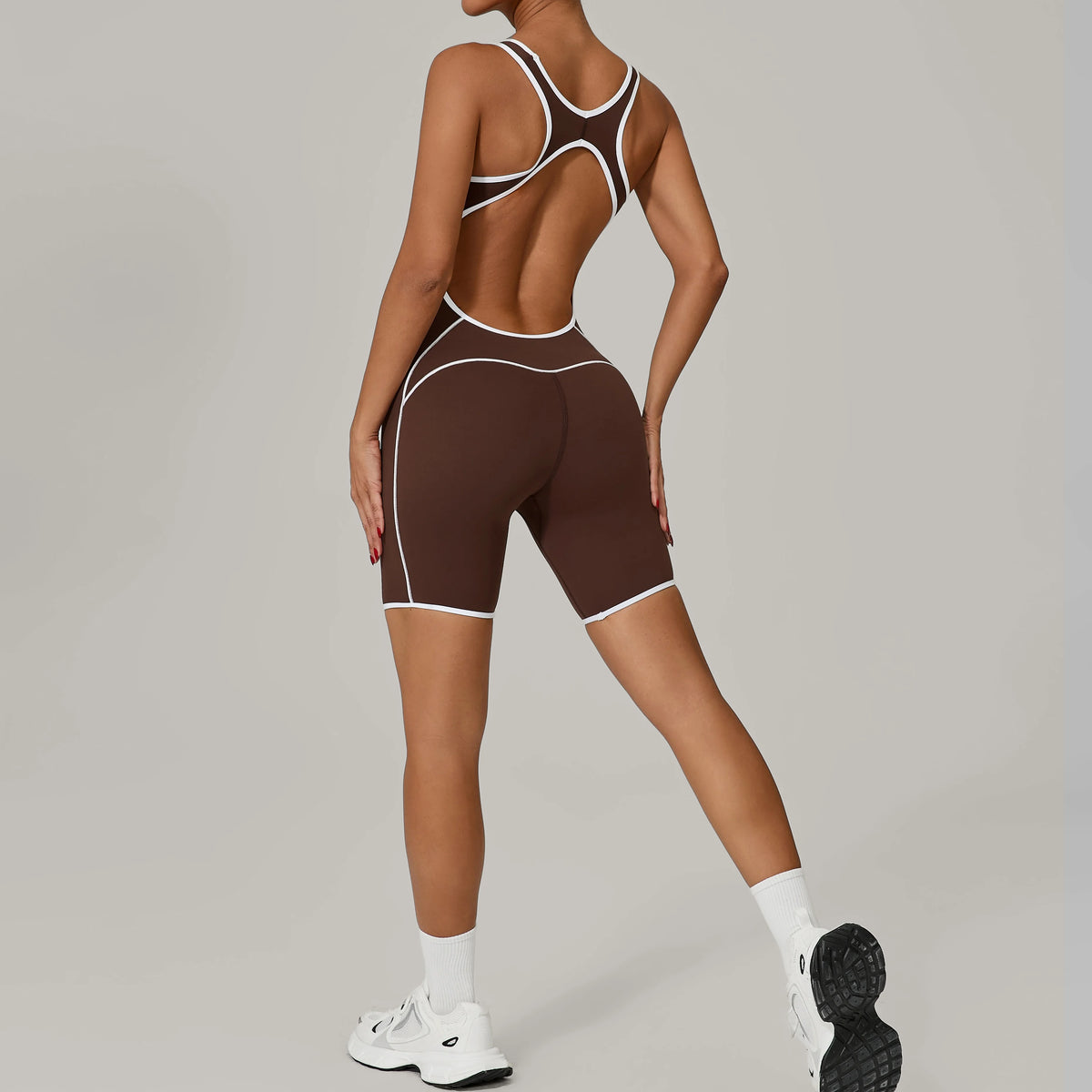Summer New Gym Romper Padded Outdoor Sports Jumpsuit Hollow Open Back Yoga Suit Dance Sports Bodysuit Hip Lift Workout Yoga Sets