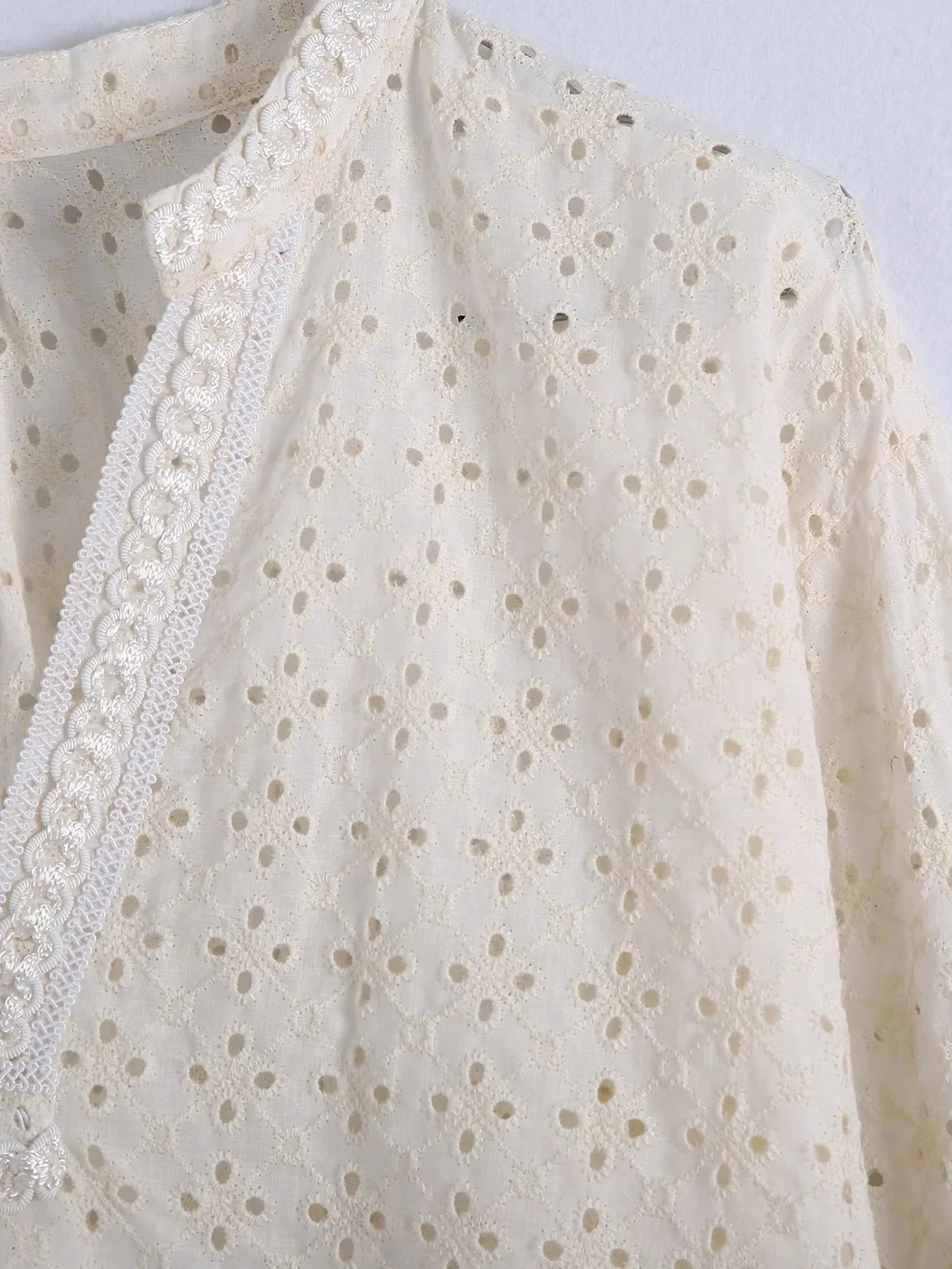 Foridol Embriodery Lace Cotton Blouse Shirt Women V Neck Vintage Hollow Out Tops Autumn Winter Casual Office Ladies Blouse Blusa