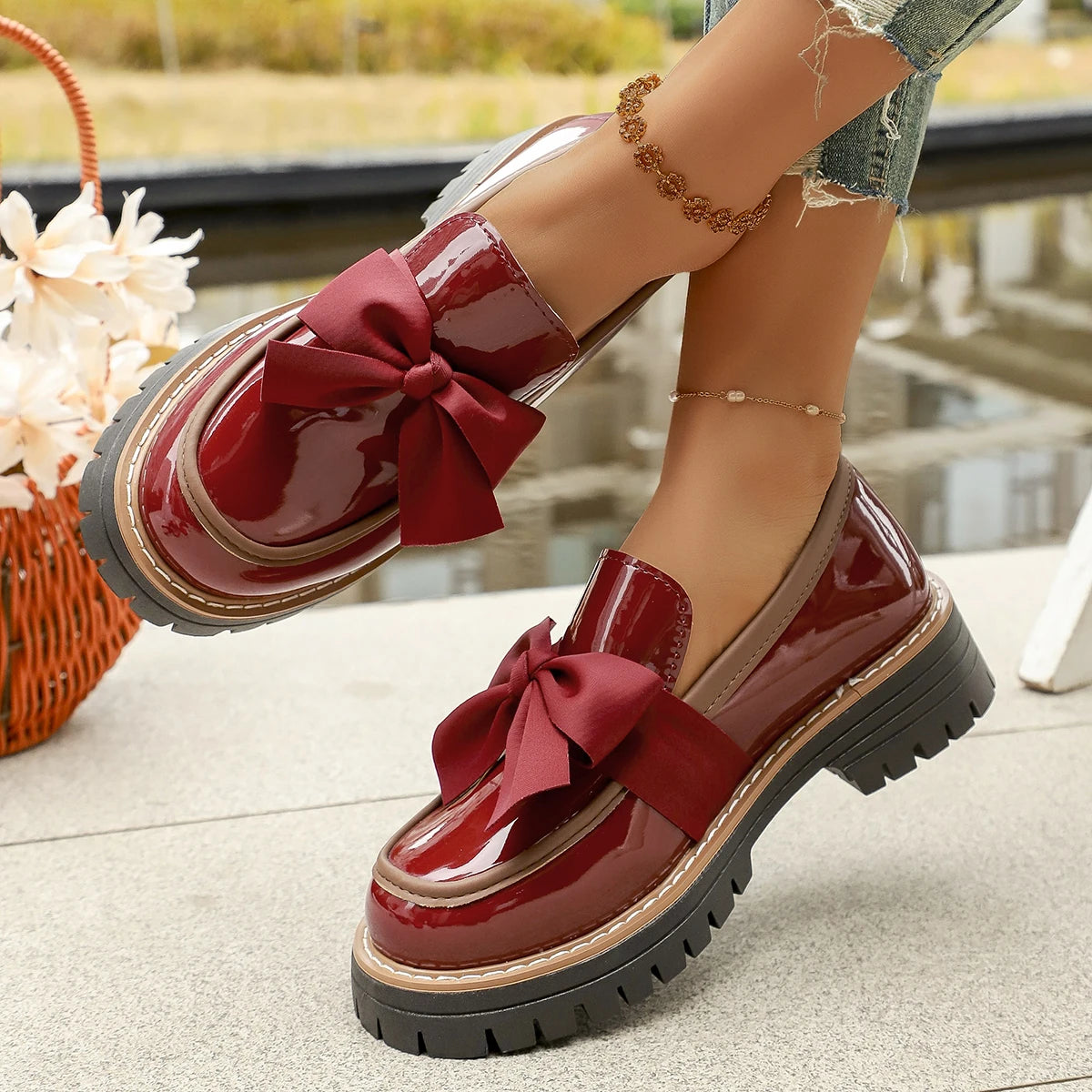 Women Patent Bow Platform Loafers Round‑Toe Slip‑On Lug‑Sole PU Leather Contrast Trim Vintage Casual Daily Shoes