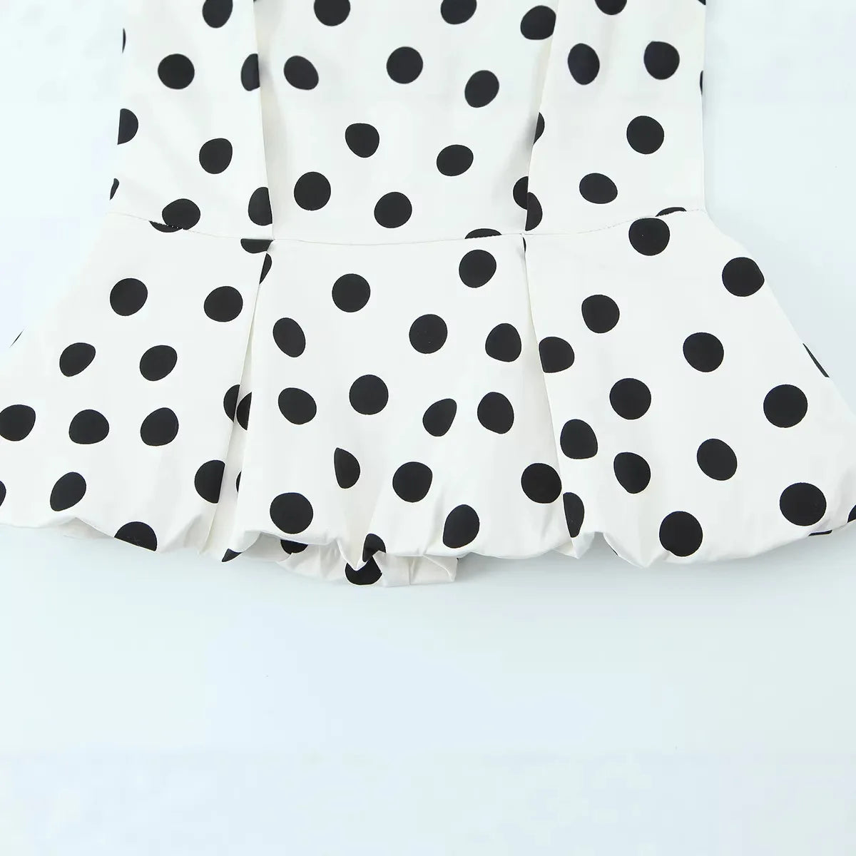 Women's Casual Fashion Polka Dot Balloon Style Top White Black Polka Dot Halter Neck Top For Women Summer Casual Wear 1LWP
