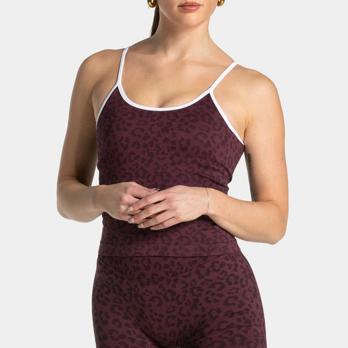 Khaki leopard print women's sports vest Adjustable thin strap design Deep U back design Elastic material Suitable for gym, Pilat