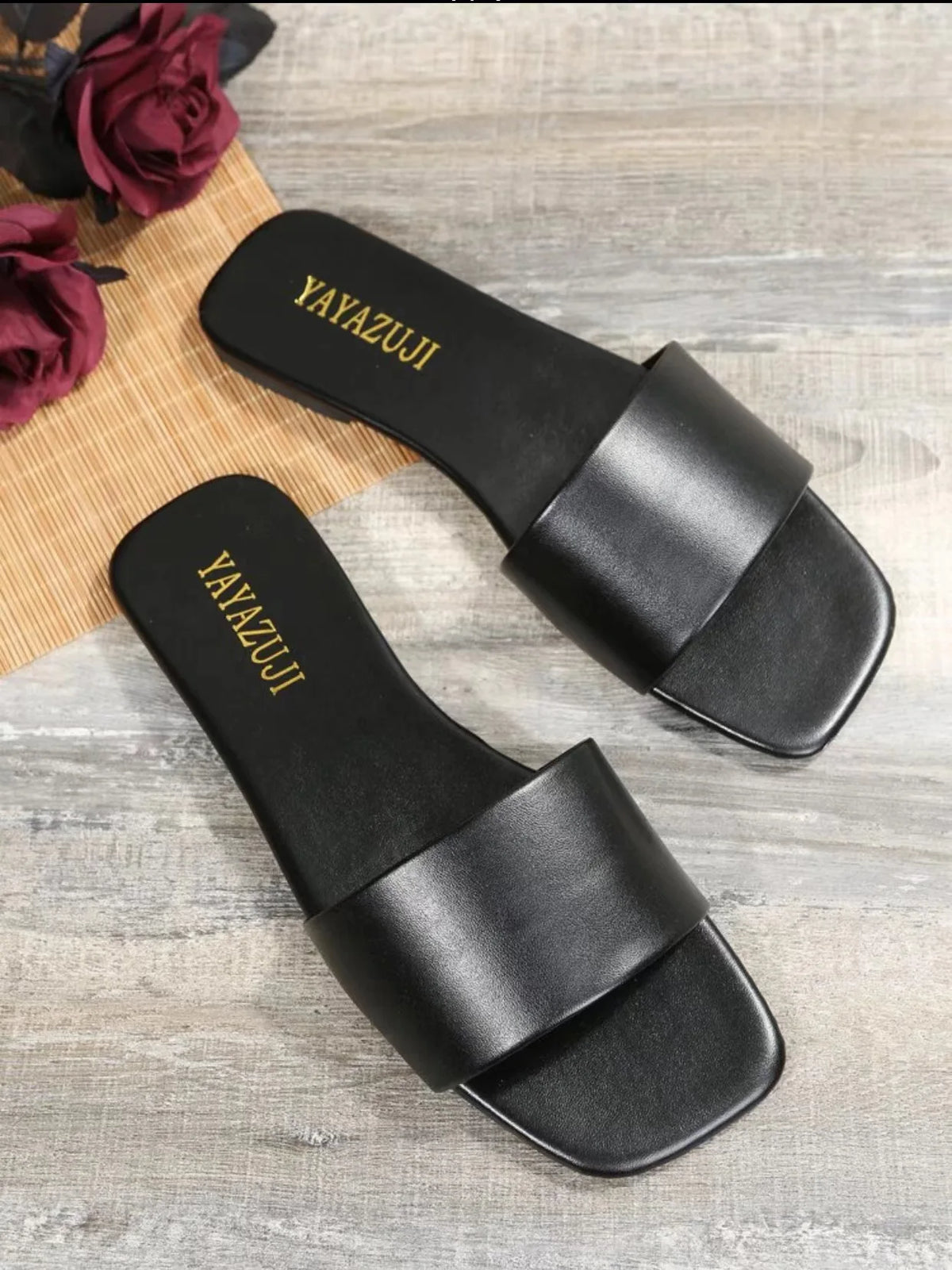 Women Fashion Sandals 2026 New Summer Flat Shoes Square Toe Slip-on Girls Indoor Street Slippers Plus Size Beach Slides