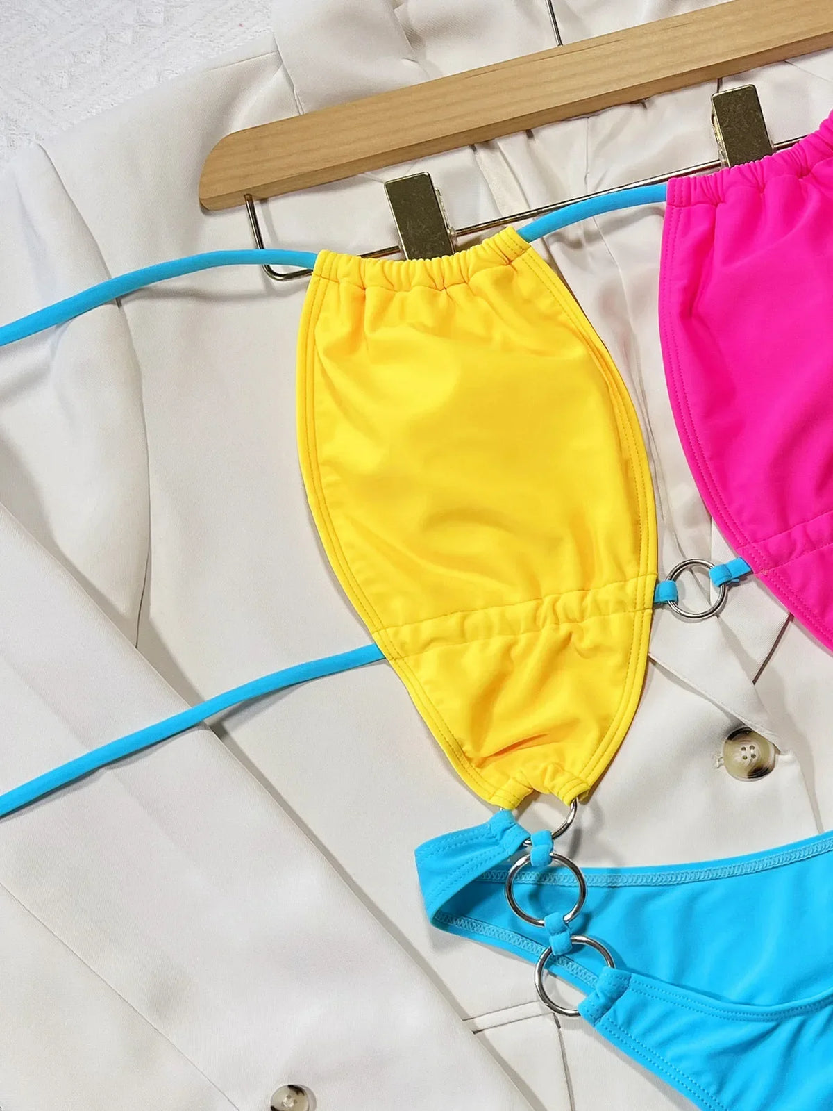 2026 Sexy One Piece Swimsuit Swimwear Women Tri-color Patchwork Hollow Circle Halter High Waist Bathing Suit Beachwear Banadores