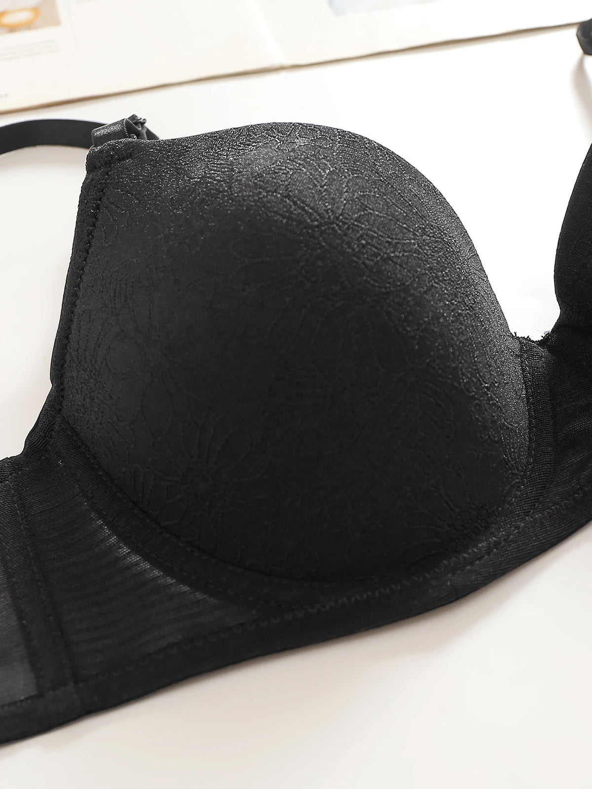 Steel ring anti-sagging bra Women Black Bra Casual Everyday Bras Smooth Comfortable Lounge Bralette Sexy Lingerie B6068