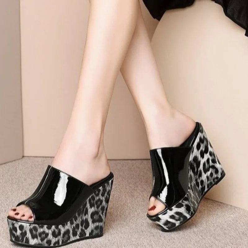 Women Wedges High Heels Slippers Women Designer Platform Sandals Trend Comfortable Slip on Slippers 2026 New Summer Slides Women