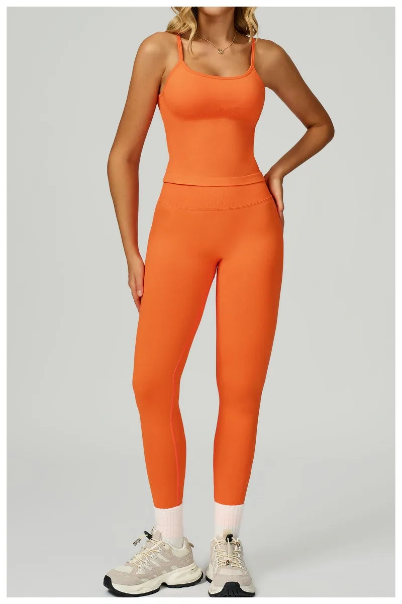2 Pieces Women's Seamless Yoga Set Fitness Running Sports Set Slim Fit High Waist Beautiful Back Tracksuit