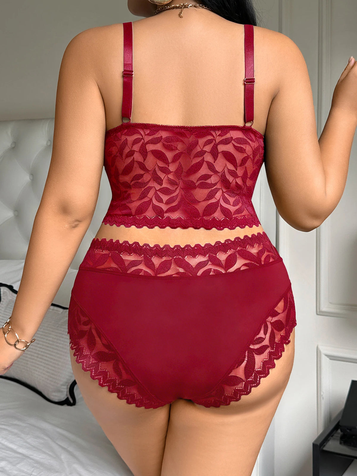 Sexy Plus Size Women's Underwear Set Floral Lace Unlined Wireless Bra Breathable Mesh Underwear Sexy Lingerie Set