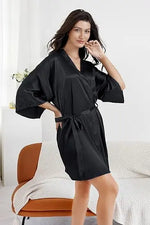 RB032 2018 New Silk Kimono Robe Bathrobe Women Silk Bridesmaid Robes Sexy Navy Blue Robes Satin Robe Ladies Dressing Gowns