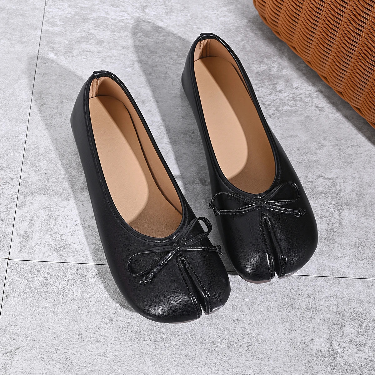 Women Tabi Split Toe Ballet Flats Bow Knot Decor Soft Faux Leather Slip On Lightweight Casual Daily Walking Shoes