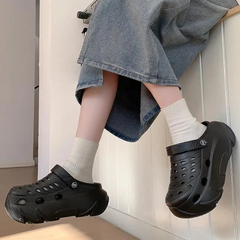 Thick Sole Fashion Clogs For Women Summer Platform Shoes Soft EVA Girls Indoor Street Slippers FemaleLeisure Wedges Sandals