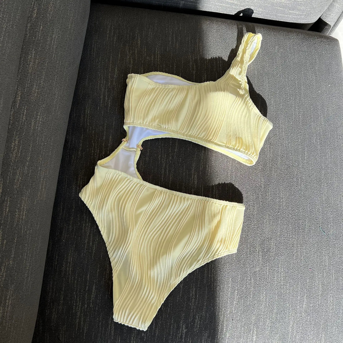 2026 Solid White One Piece Swimsuit Women Sexy Irregular Hollow Out Bikini One Shoulder Backless Monokini Summer Beach Swimwear
