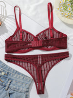 New Fashion Red lace set pretty Underwire setParty is eye-catching lingerie Set stripe solid color Women set MR2864