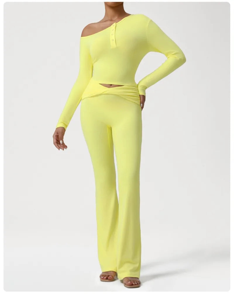 2 Pieces Women's Seamless Yoga Set Long-sleeved Shirt Flared-pants Tracksuit Running Fitness Sports Set Slim-fit High Waist Suit