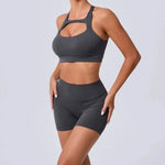 Seamless Yoga Sets Sports Fitness Peach Hip-lifting Pocket Shorts Cross Beauty Back Vest Suits Workout Gym Shorts Sets for Women