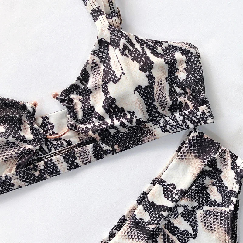 Sexy Snake Printed Female Swimsuit High Waist Bikini Women Swimwear Two-pieces Bikini Set Hollow Out Bathing Suit Swim Wear Lady