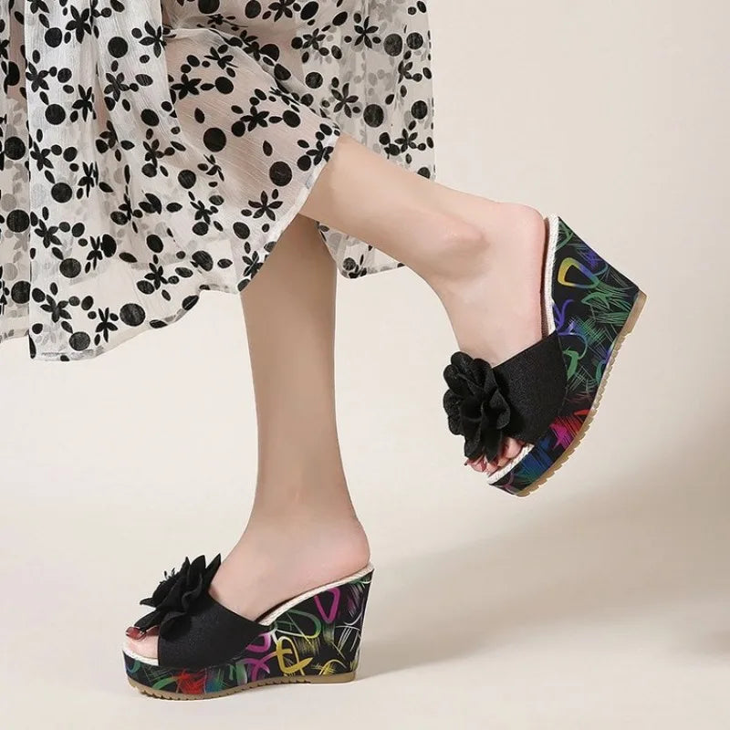 2026 New Women Platform Beach Wedges Sandals Fashion Flower Women Casual High Heel Slippers