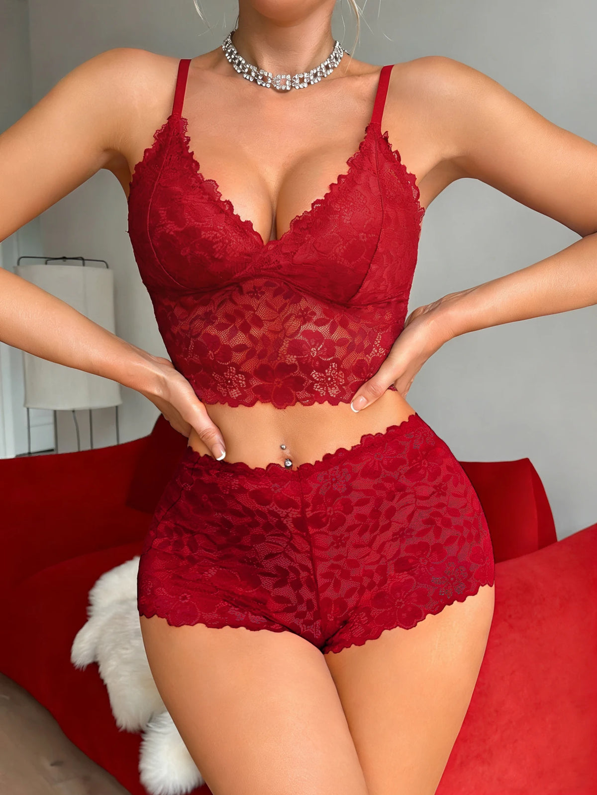 Floral Lace Women Sexy Lingerie Set Solid Wireless Camisole Bra and Sheer Panties Comfortable Sexy Bras