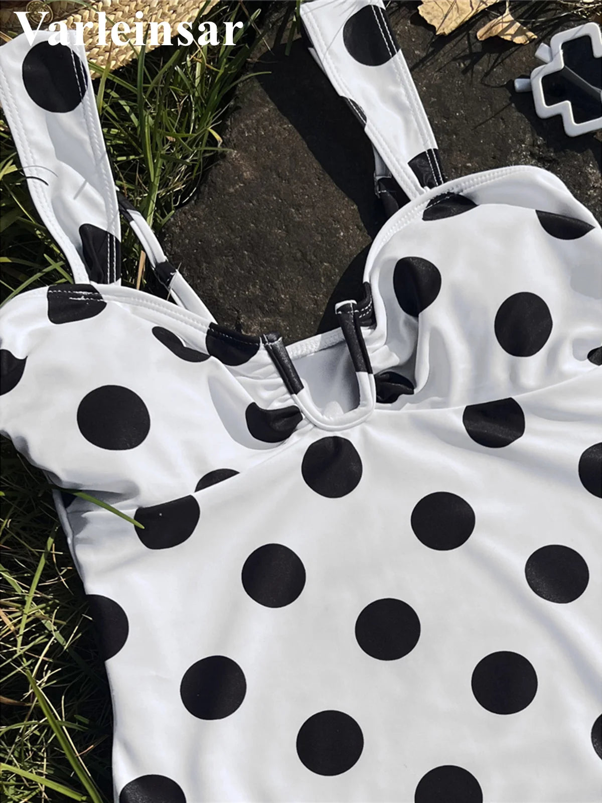 2026 Sexy Polka Dot U Neck Women Swimwear One Piece Swimsuit Female High Leg Cut Monokini Padded Bather Bathing Suit Swim V8273