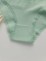 Women Ribbed Cotton Briefs Lace Trim Mid Waist Panties Soft Breathable Rhinestone Star Decor Ladies Daily Basic Underwear W134