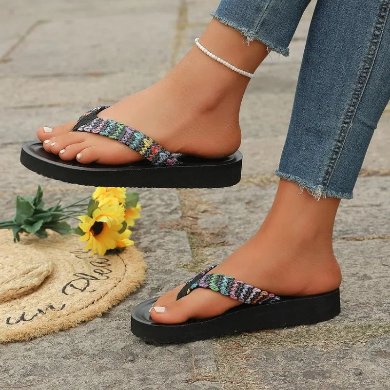 Women's Flip Flops Summer Fashionable Sandal Versatile Ladies Footwear for Beach Vacation Indoor Home Wear