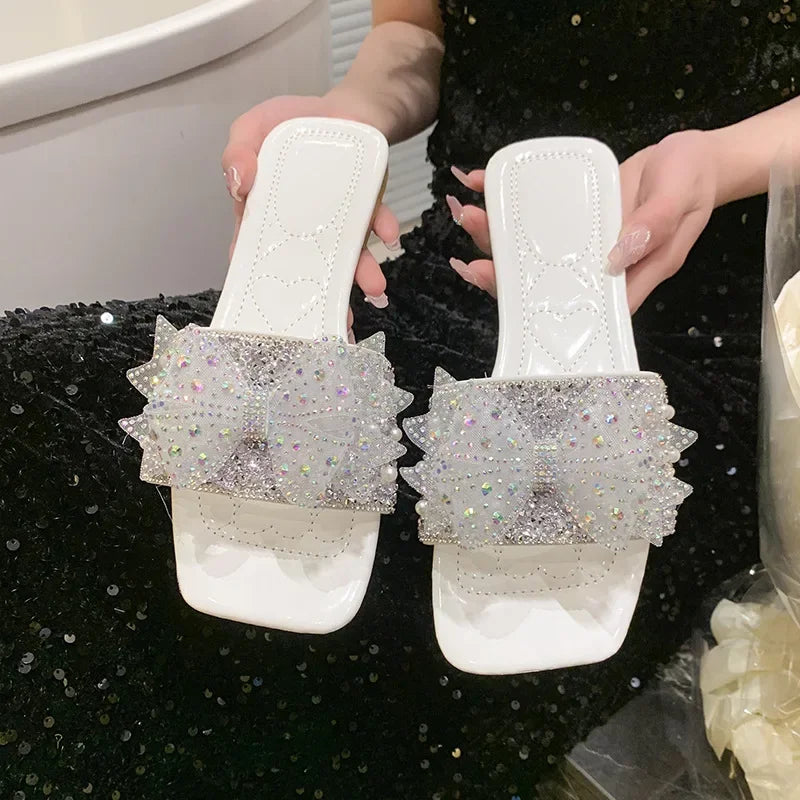 Women Summer ShoesNew Fashion Comfortable Non Slip Bow-knot Slippers Outdoor Soft Sole Rhinestone Dress Style Women Sandal