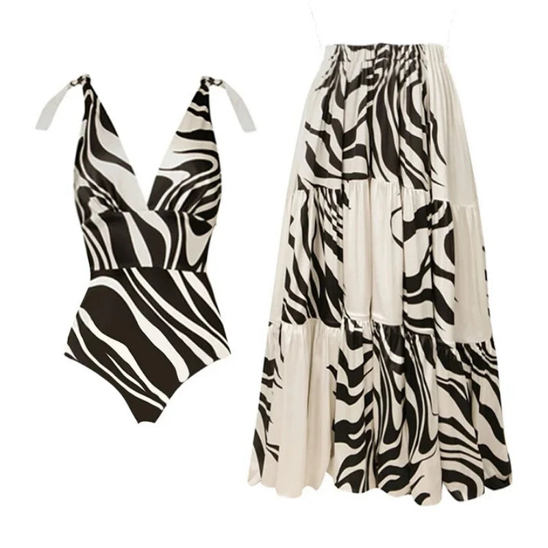 2025 Women's Sexy Two Piece Swimsuit Set Deep V Black White Stripe Print High End Sensation Swimwear for Ladies
